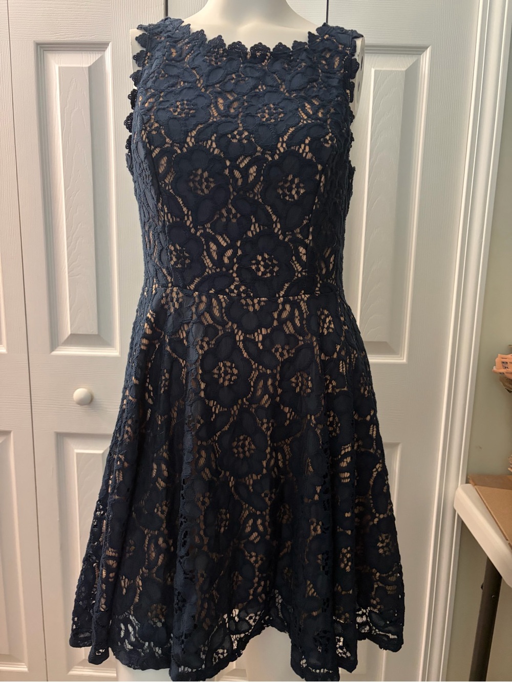 City Triangles Navy Floral Lace Junior’s Dress - size 7